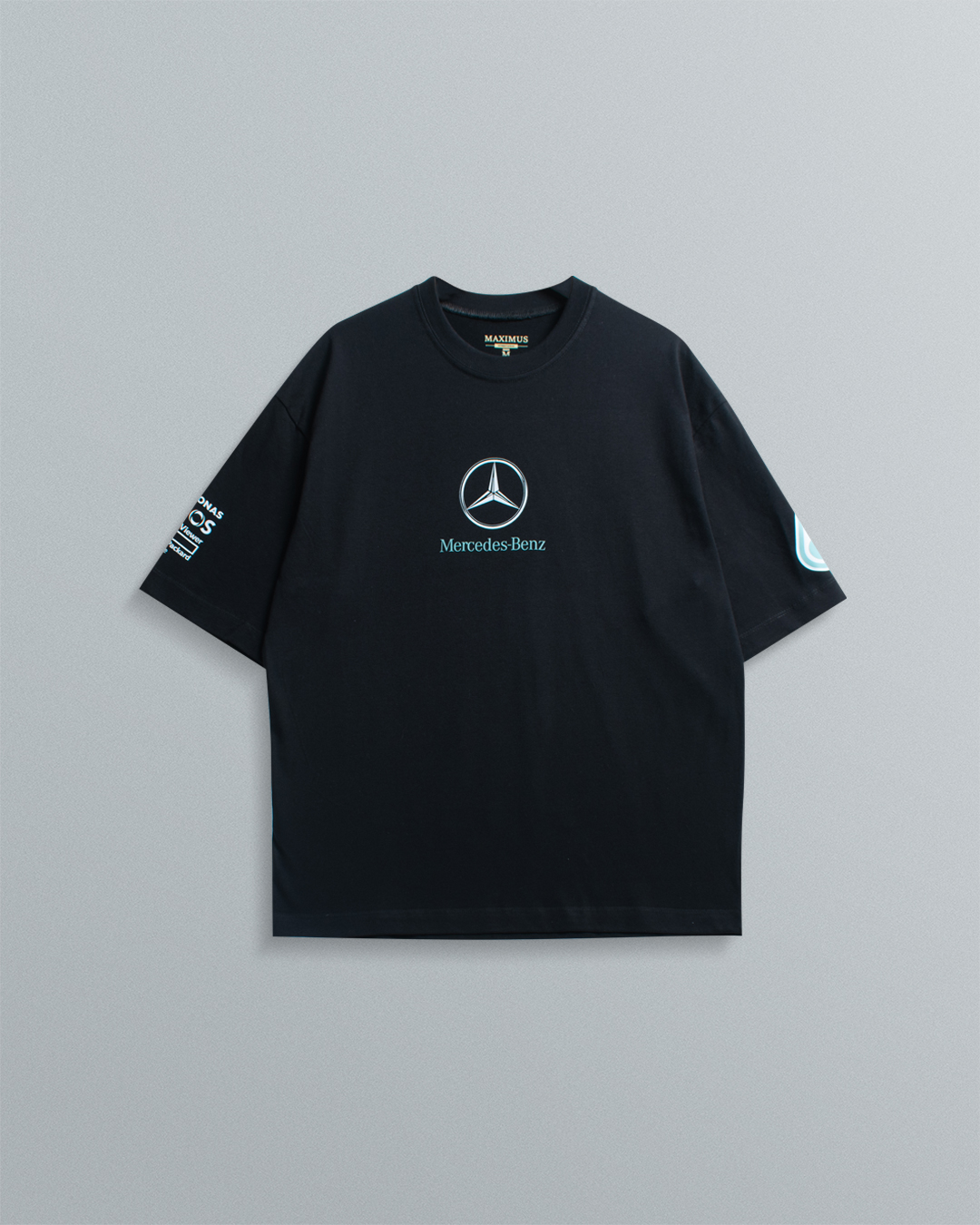 Oversize Mercedes AMG Petronas