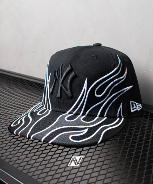 Gorra Negra Fuego