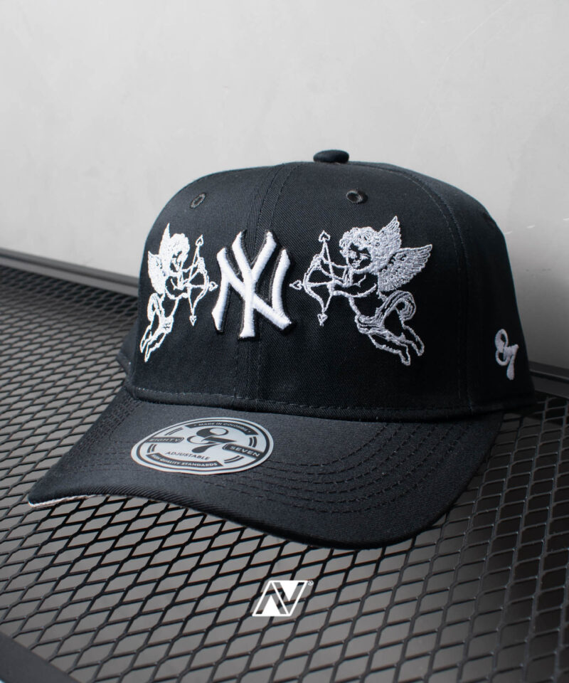 Gorra YN
