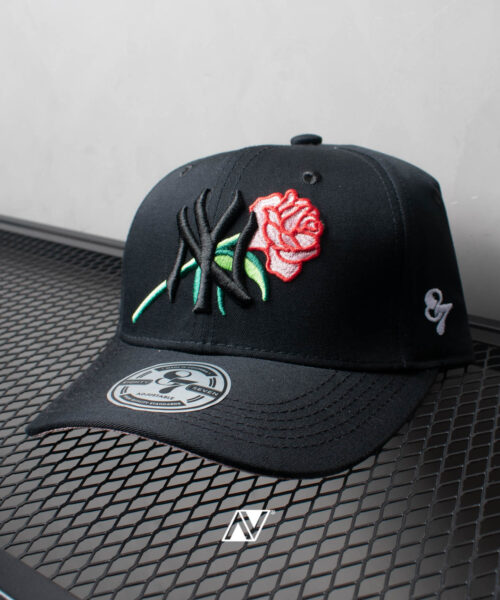 Gorra Rosa YN